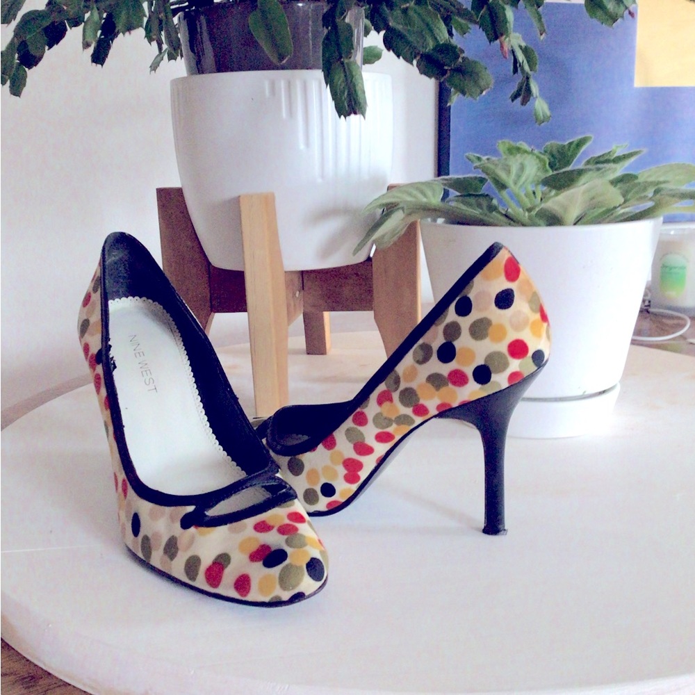 Nine West black multi color polka dots size 6 medium.